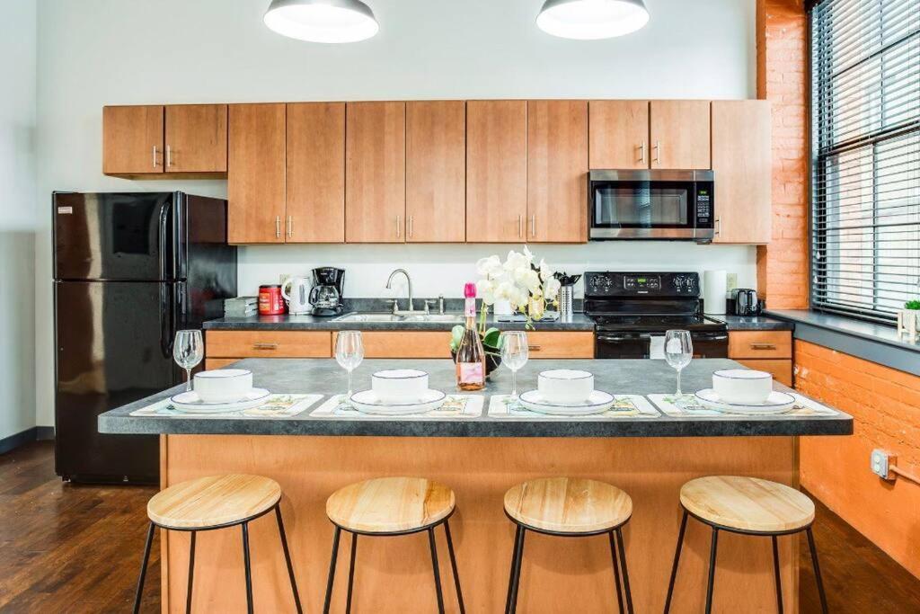 Centric Ny Style Loft W/King Bed Apartman Rochester Kültér fotó